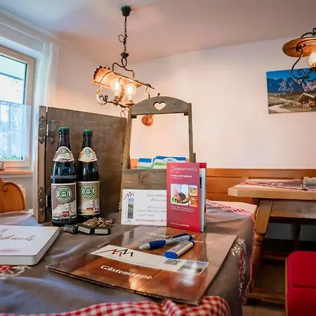 Haus Zum Geigenbauer Dom wakacyjny Mittenwald