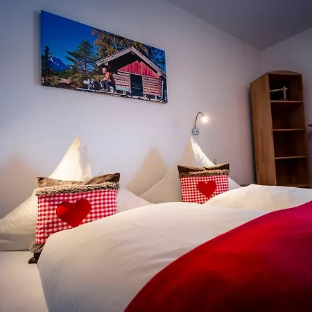 Haus Zum Geigenbauer * Mittenwald