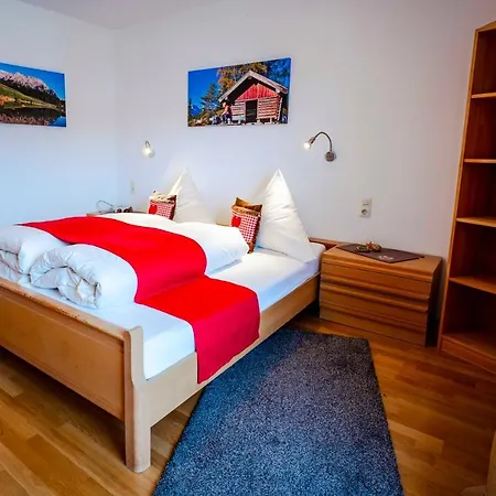 Dom wakacyjny Haus Zum Geigenbauer *