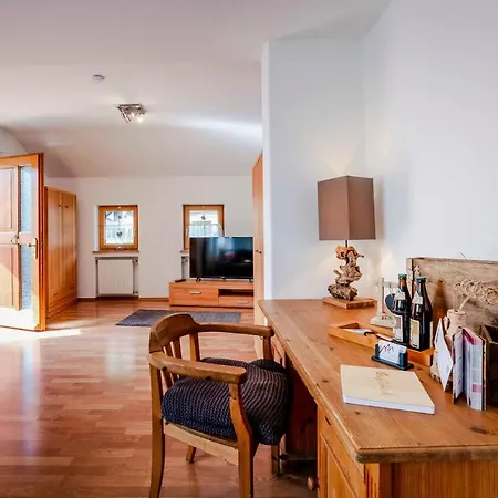 Dom wakacyjny Haus Zum Geigenbauer *