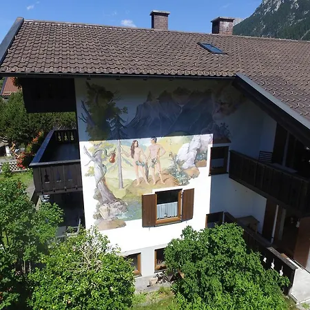 Haus Zum Geigenbauer Mittenwald