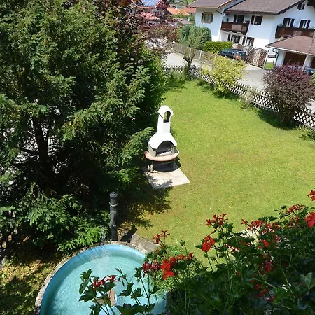 Haus Zum Geigenbauer *