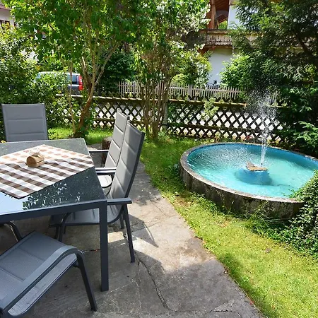 Dom wakacyjny Haus Zum Geigenbauer Mittenwald